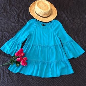 Melissa Paige turquoise top